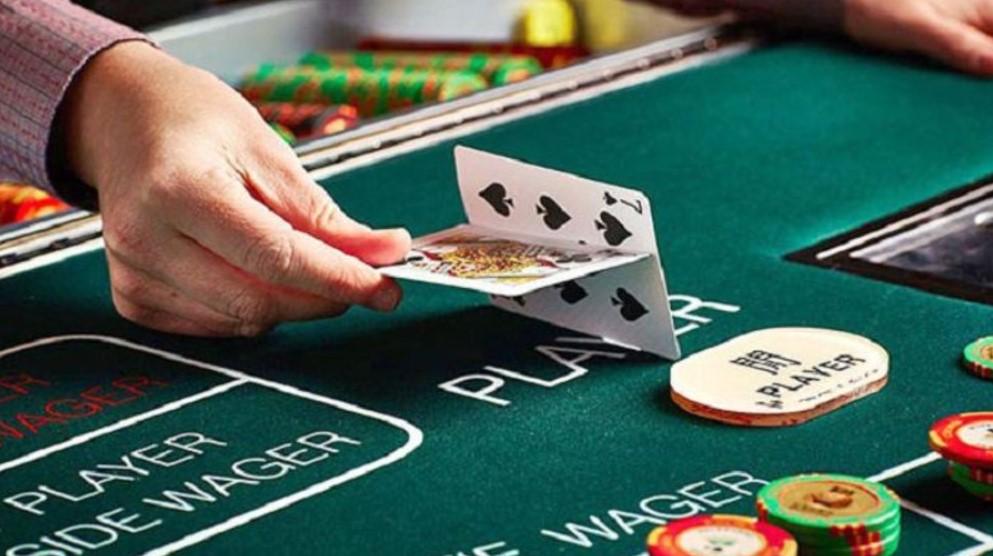 Luật rút thêm bài trên Baccarat Kuwin